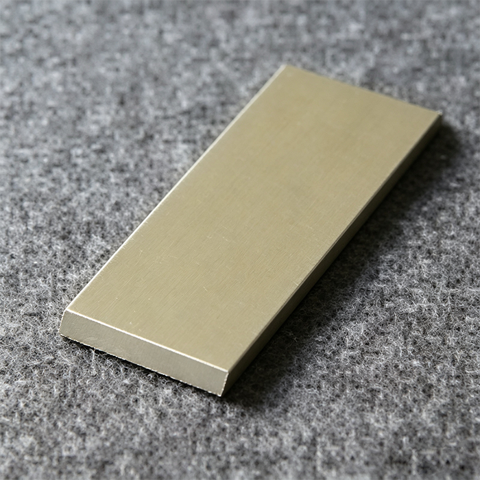 1788326028609693.png 【4307】IR抛光硅(Si)ATR 梯形棱镜 (衰减全反射) 80 x 10 x 4mm.png